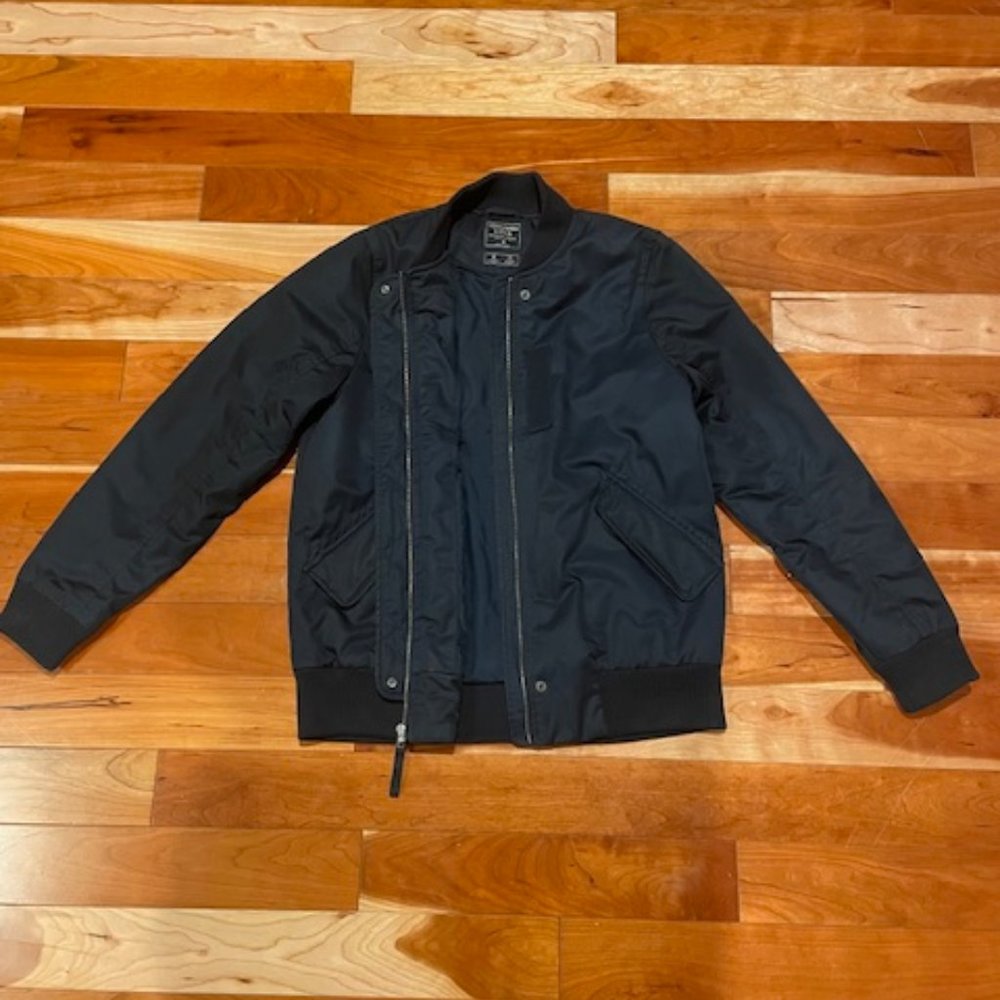 Abercrombie & Fitch MA-1 Bomber Navy Jacket - Women's Medium